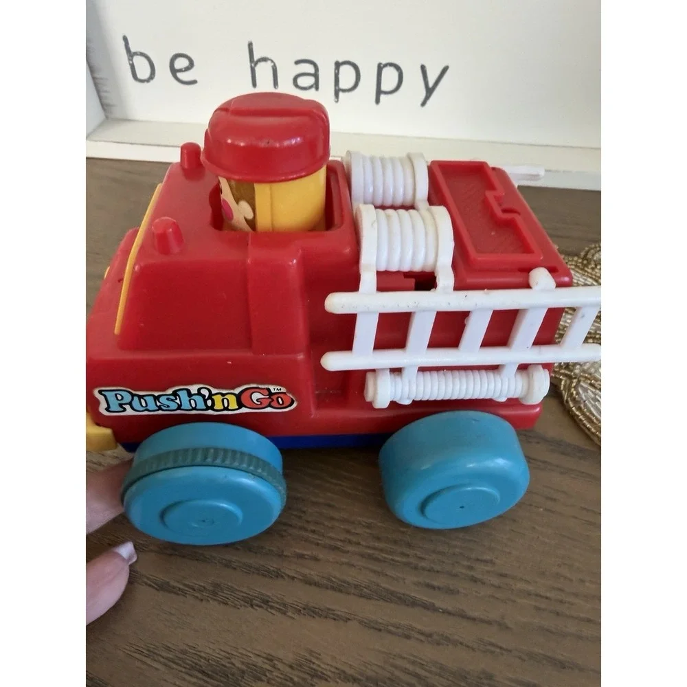 Vintage Push N Go Fire Truck Toy 1975 TOMY Taiwan‎ Pop Up Driver Vehicle